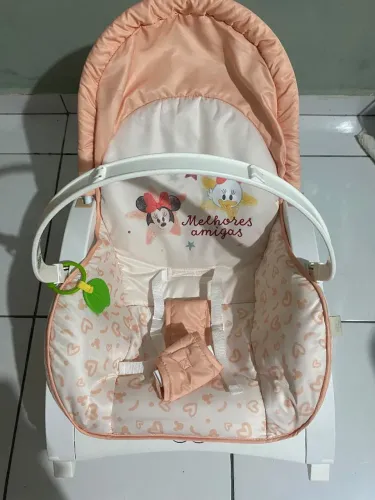 Cadeira de bebê C/ balanço