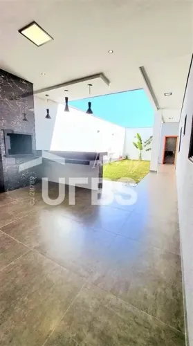 Casa com 3 quartos à venda no bairro Bosque dos Buritis