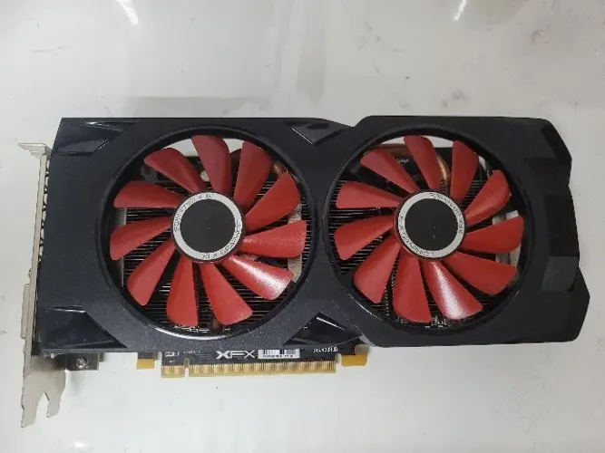 Placa de video Radeon RX 570 8GB XFX