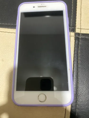 Vendo IPhone 7 126 GB bateria 100% valor 700, bem conservator