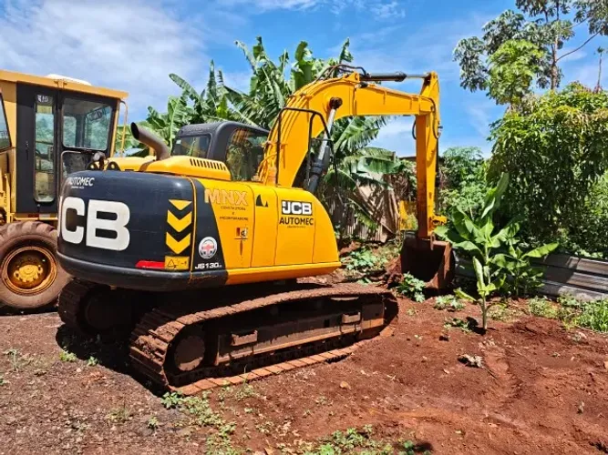 Escavadeira Hidraulica JCB JS 130 - Ano 2023
