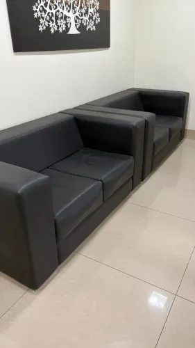 Sofá para Escritório / Recepção - Ótimo Estado