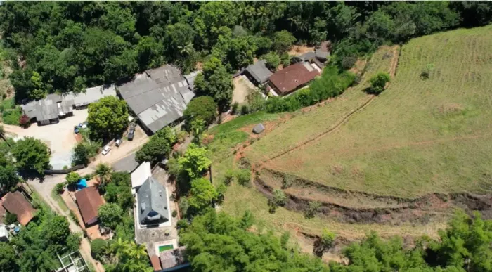 Propriedade Exclusiva de 10,35 Ha, com possibilidade de moradia, empreendimento/comercioc
