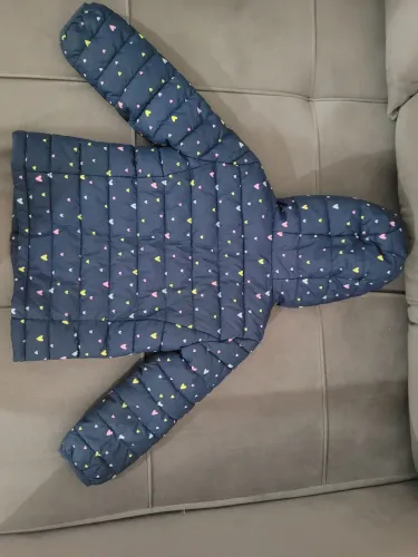 Blusa de frio azul com corações