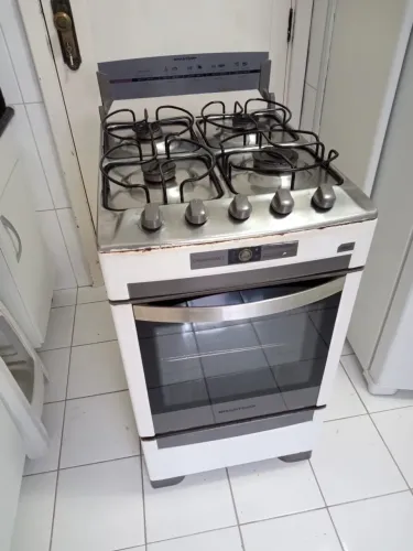 Fogão Brastemp em bom funcionamento