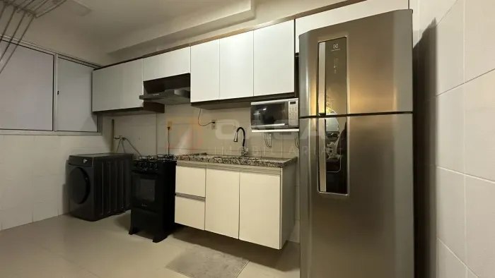 Apartamento com 2 quartos, 1 suíte, 1 vaga Lindíssima oportunidade 2 quartos em Colina