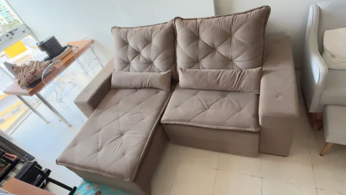 Sofá retrátil muito novo