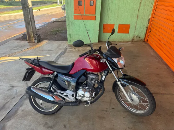 Pneus novos sem detalhes