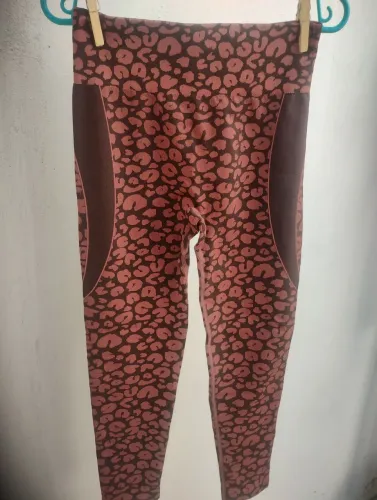 Legg feminina