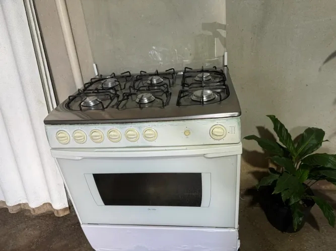 Fogão 6 boca Brastemp funcionando perfeitamente