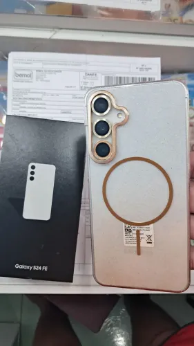 S24 Fé novo na caixa, a prova de água, aceito cartão de crédito 