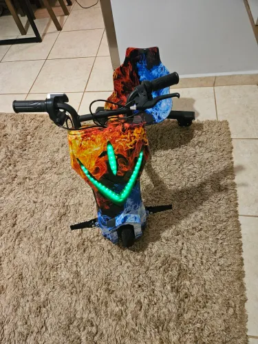 Triciclo  elétrico  de drift 
