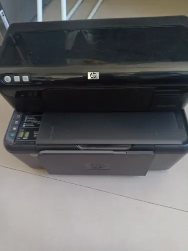 Duas impressoras completas sem cartucho Hp D2460 e F4480