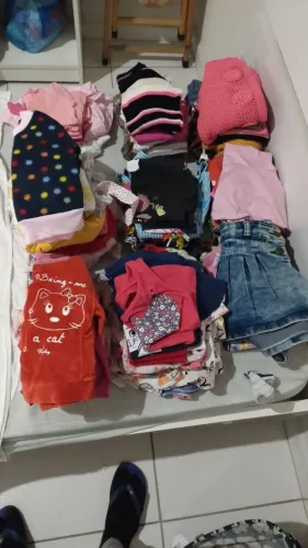 Tenho roupas de bebe menino do RN ao G e menina do RN ao 8.