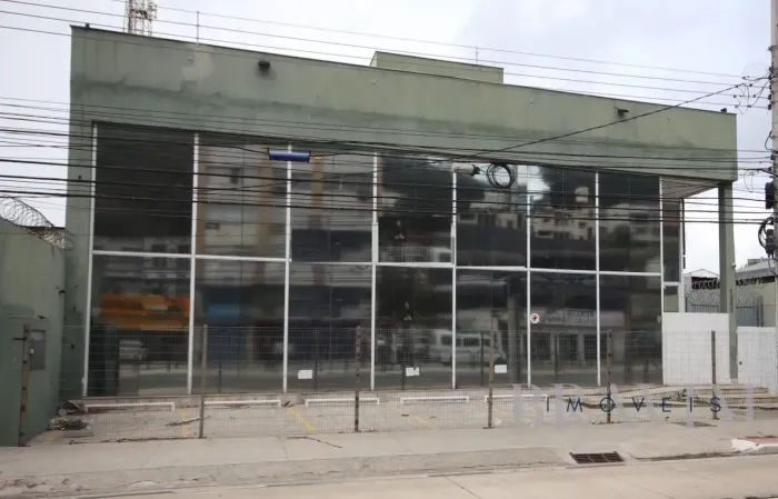 PRÉDIO COMERCIAL, com 1500 m² em Jucutuquara - Vitória - ES