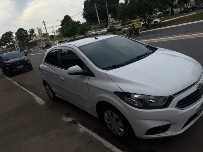 Chevrolet Onix Hatch LT 1.0 8V Flex Mec. 4P 2019
