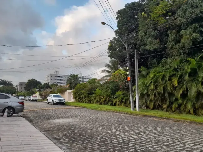 Casa térrea 370m², lote 660m², 4 quartos, piscina, quintal com área lazer - Murilopolis