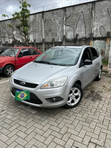Ford Focus Titanium 2.0 16V Flex 5P Mec. 2012