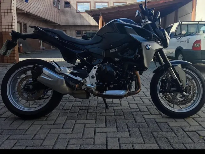 BMW F900 R 2023