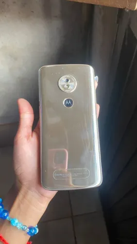 Celular Motorola G6 Modelo: XT1922-5 (para retirar peças, não liga) Usado.