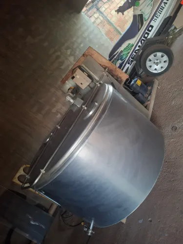 Tanque resfriador 1000 lts