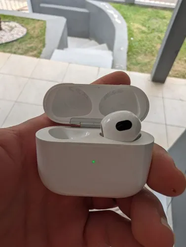 Airpods 2 geração <br>Apenas lado direito<br><br>R$ 200,00