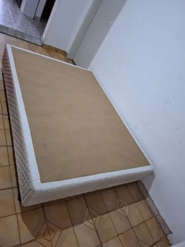 Cama box casal sem colchão (BAURU) NÃO ENTREGO 