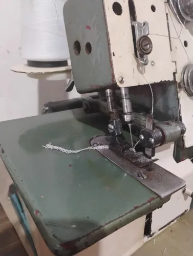 Máquina de costura
