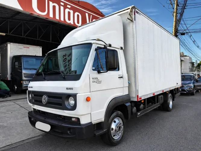 Vw Delivery 8-160 (Baú Facchini)