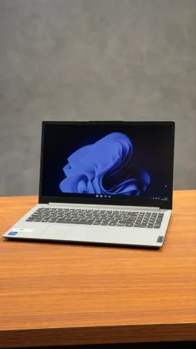Notebook Lenovo Ideapad 1i SEMINOVO