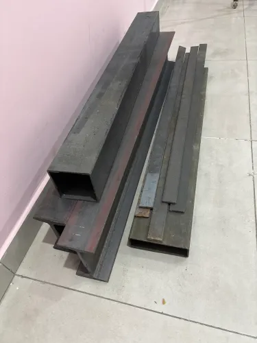 Pedaços de aço de 1 metro