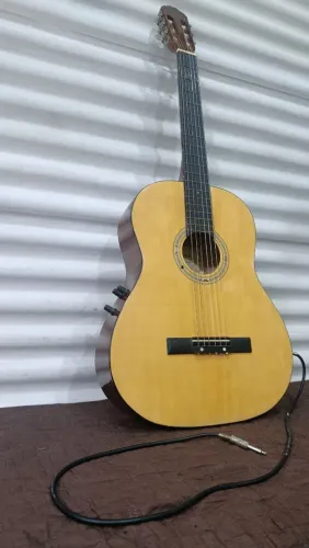 Violão elétrico novo, regulado por luthier, com grave, agudo e volume, funcionando!