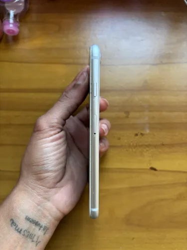 iPhone 8