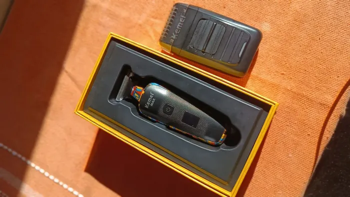 KIT KEMEI MÁQUINA DE CORTE + SHAVER