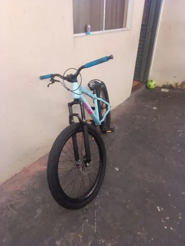 Absolute brutos 3
