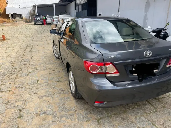 Toyota Corolla GLI 1.8 Flex 16V Aut. 2014