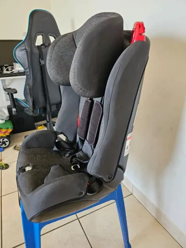 Cadeirinha para Auto Burigotto Múltipla 1 2 3 (9 a 36 kg) - Excelente Estado