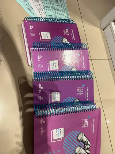 Livros sistema amplia