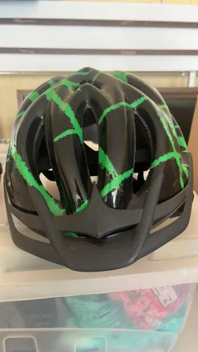 Vendo capacete de bicicleta
