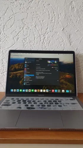? MacBook Air 13" Retina 2018