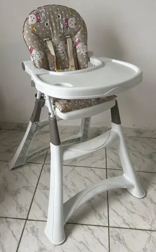Cadeira de Alimentação Infantil
