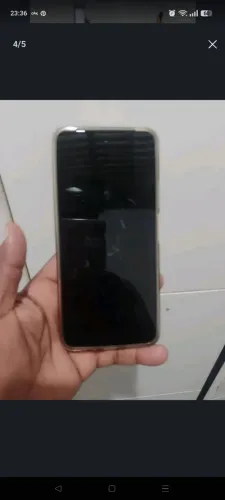 Vende se um celular realme 11 5G 256 de memória novo 