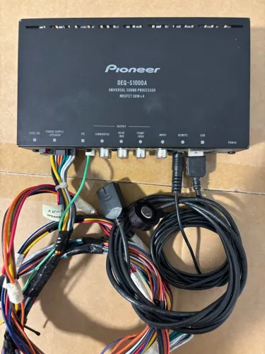 Processador de áudio Pionner DEQ-S1000A