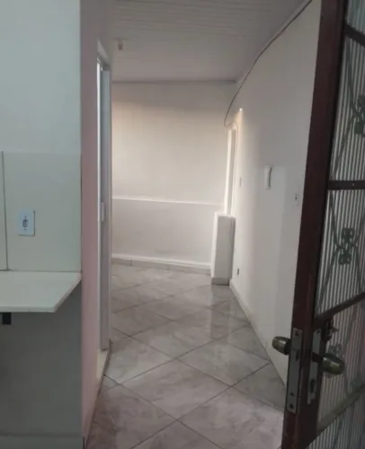 Alugo kitnet 850 reais