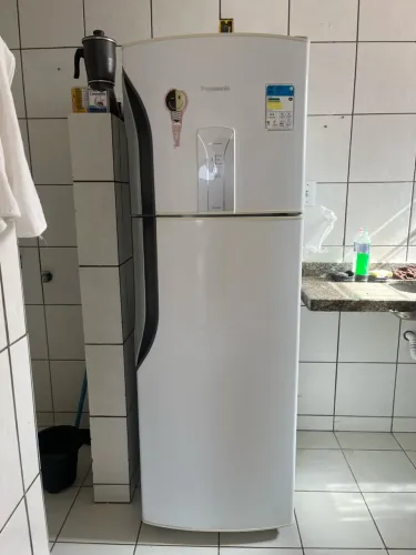Geladeira Panasonic Frost Free (Com defeito)