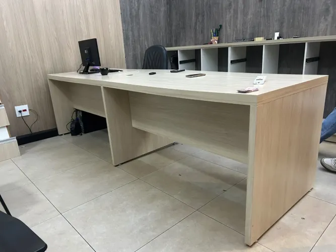 ? MESA DE ESCRITÓRIO / RECEPÇÃO À VENDA!