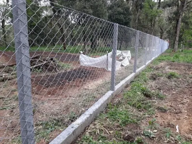 CERCA ALAMBRADO PARA TERRENO - RESISTENTE E DURÁVEL