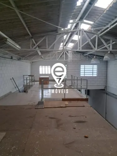 Galpão comercial à venda na Vila Liviero, São Paulo
