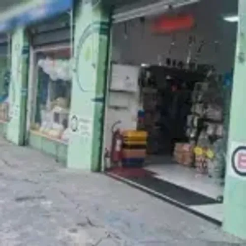 Linda Loja de Artigos de Festas e Embalagens na Zona Norte de SP. Ref: 1738