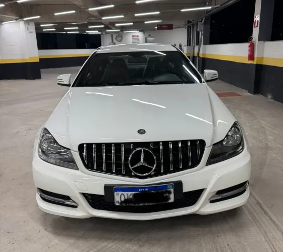 Mercedes-Benz C-180 CGI Coupe 1.8 16V 156cv Aut. 2012